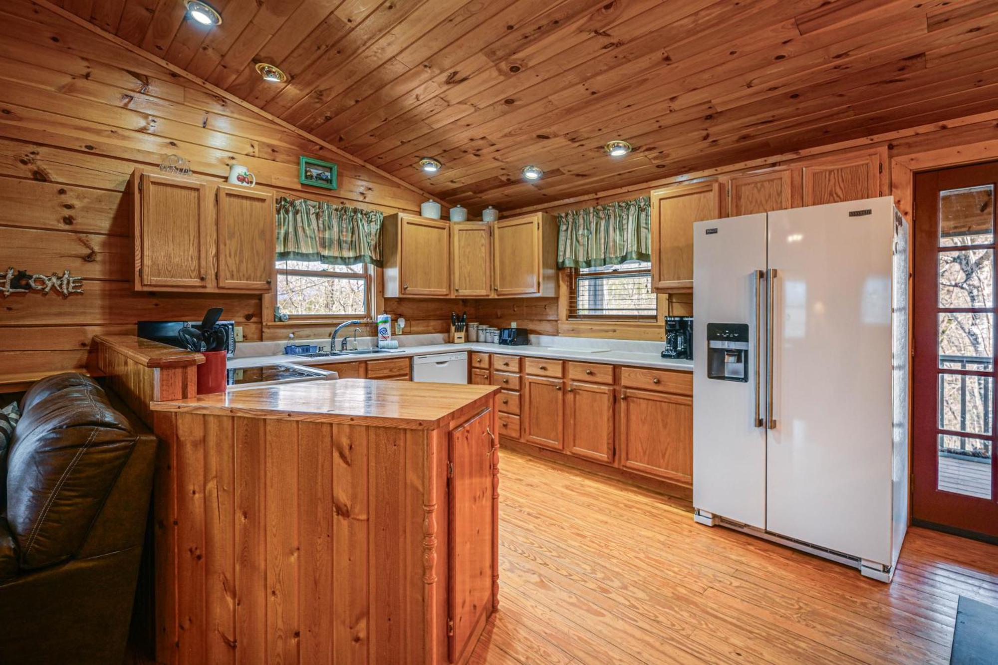 Bryson City Cabin With Hot Tub, Views And Pool Table! Exterior photo